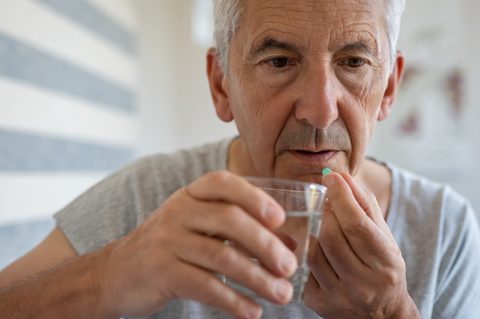 Swallowing problems among early signs of mesothelioma