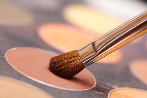 Asbestos-Containing Cosmetics Removed From Retail Websites